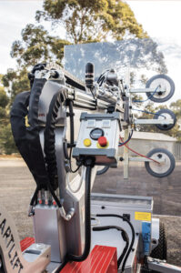 Outdoor Glazing Robot